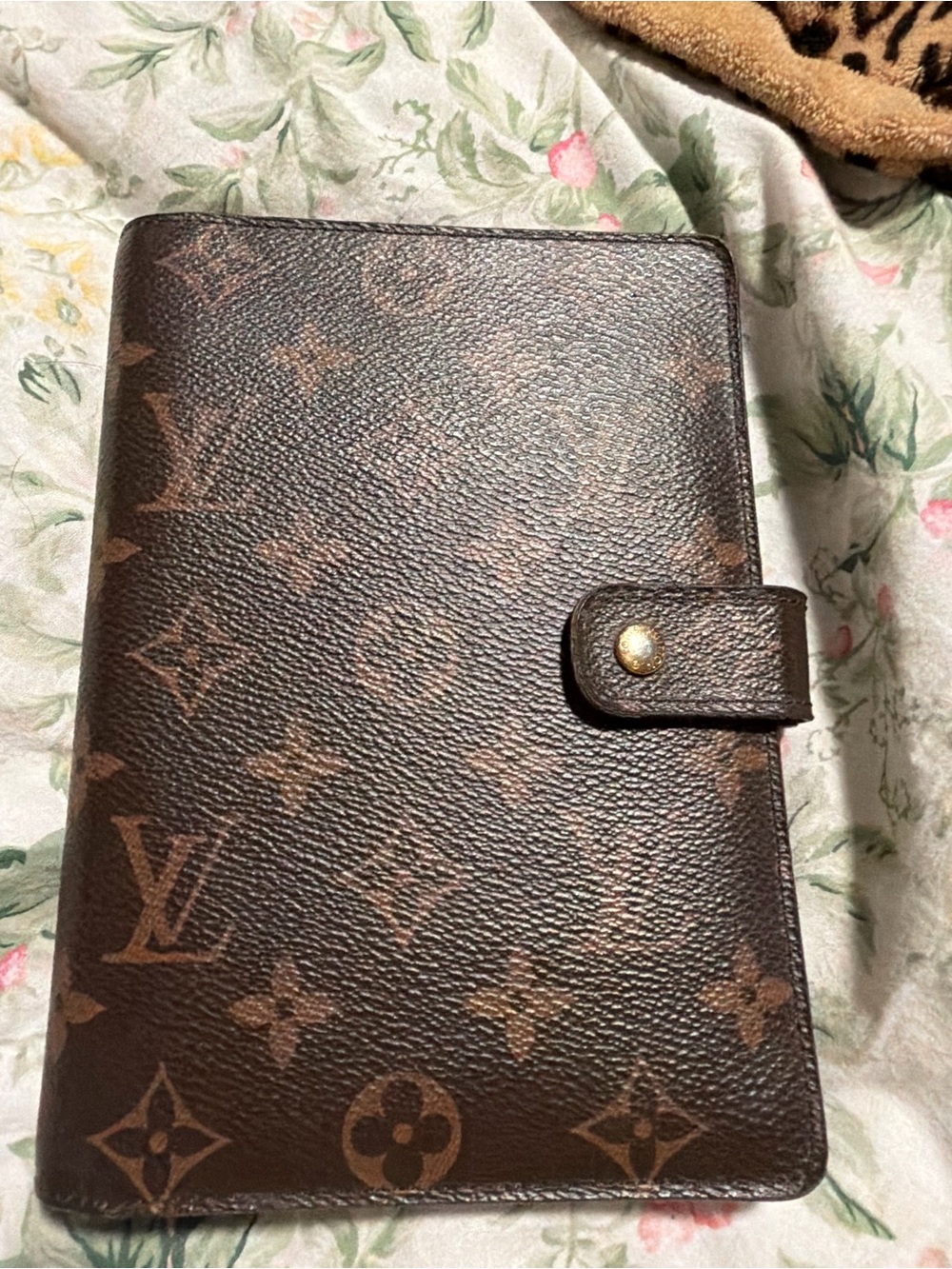 Louis Vuitton Brown Monogram Snap Agenda Cover